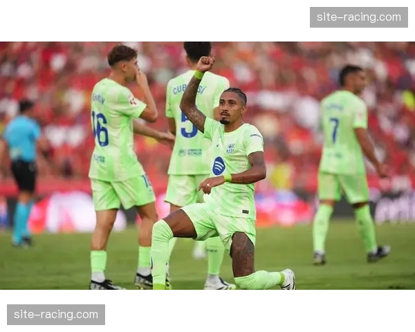 巴萨主场3-0轻取马略卡 莱万亚马尔联袂建功 巴萨主场3-0轻取马略卡 莱万亚马尔联袂建功